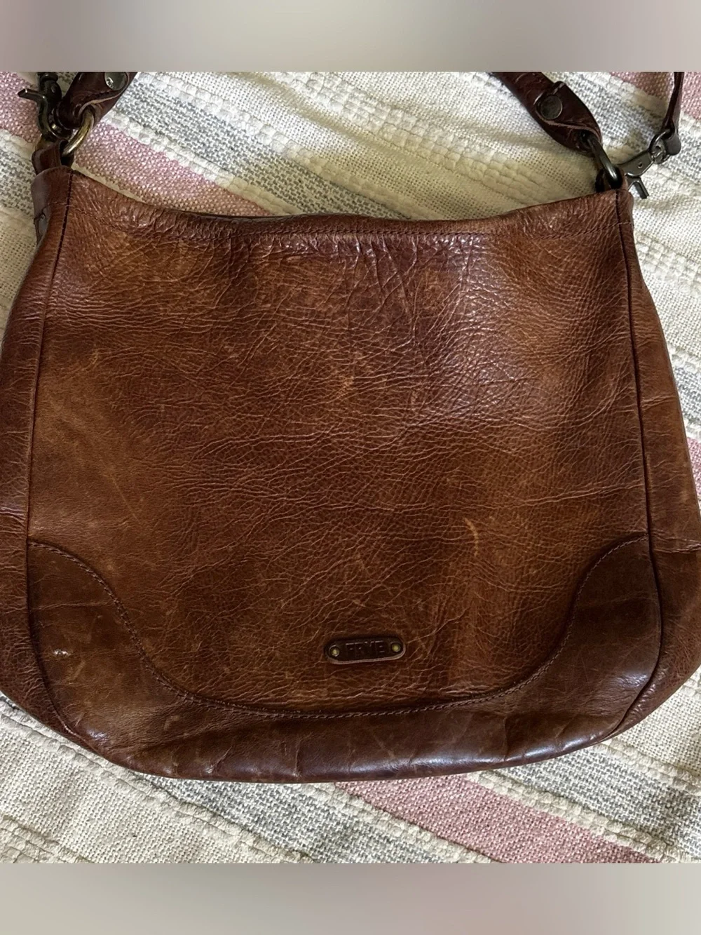Men's Classic Brown Leather Shoulder Bag